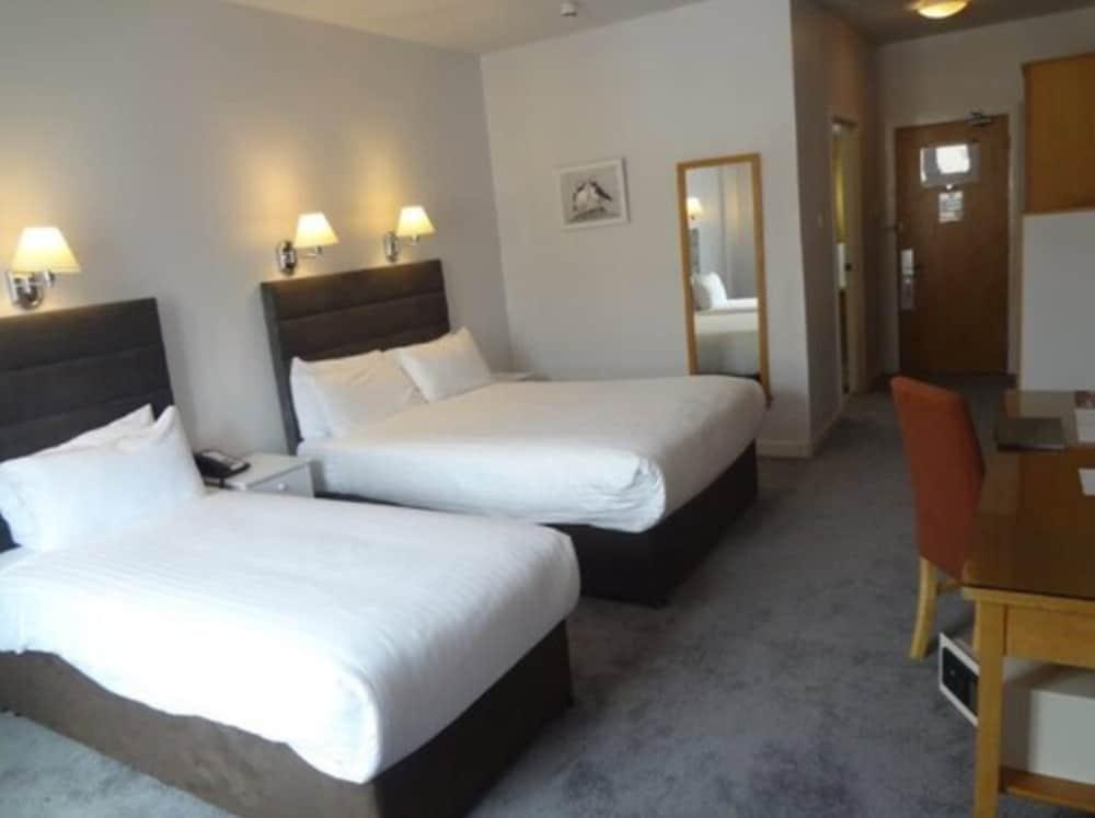 Portrush Atlantic Hotel Экстерьер фото
